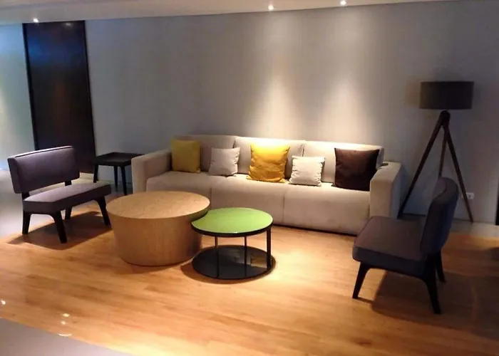 Cozy 1 Bedroom San Lorenzo Place Netflix 4km From Naia Manila
